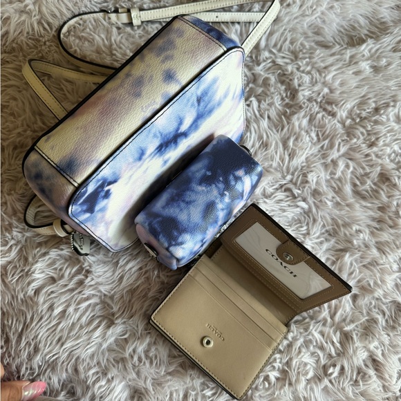 Coach mini crossbody set - Picture 3 of 6